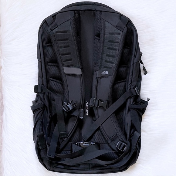 The North Face Unisex Borealis 28 Liter Backpack In Black - Picture 5 of 11
